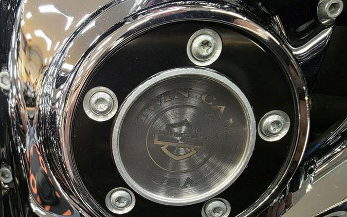 2015 Harley-Davidson Touring FLHTCU - Electra Glide Ultra Classic