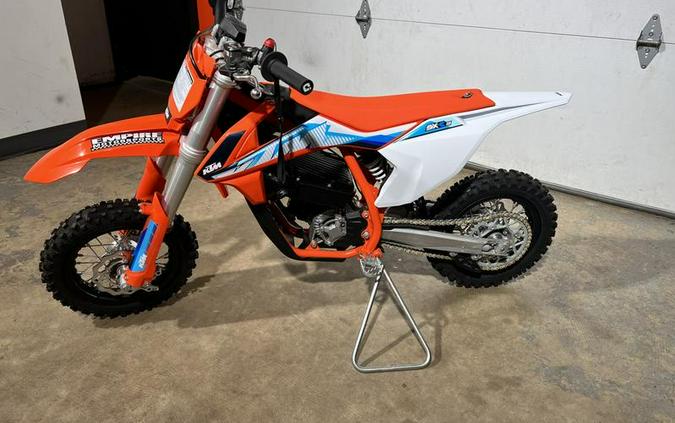 2024 KTM SX-E 3