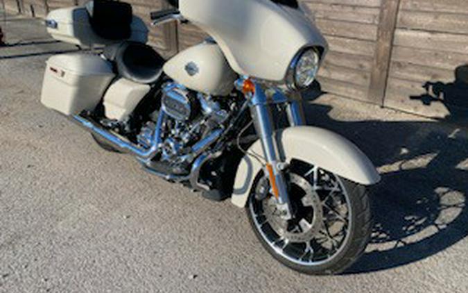 2022 Harley-Davidson® STREET GLIDE SPECIAL