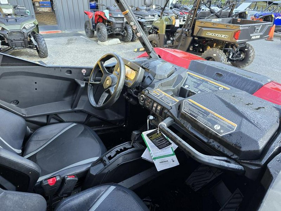 2025 Can-Am® Commander MAX XT 700