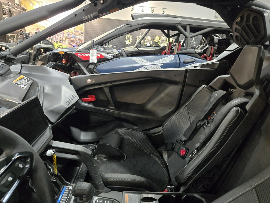 2026 CAN-AM MAVERICK R X RC WITH SMARTSHOX 999T DCT