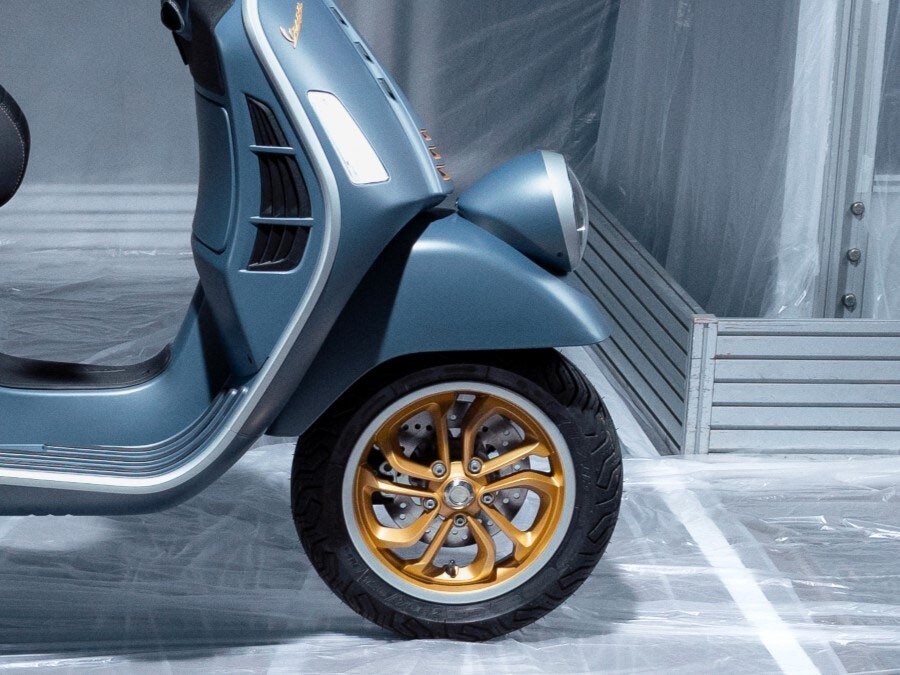 2027 Vespa GTV 310 Officina 8