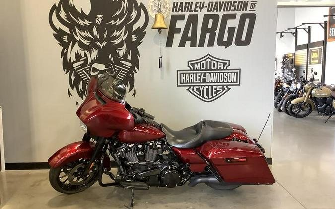 2018 Harley-Davidson® FLHXS - Street Glide® Special