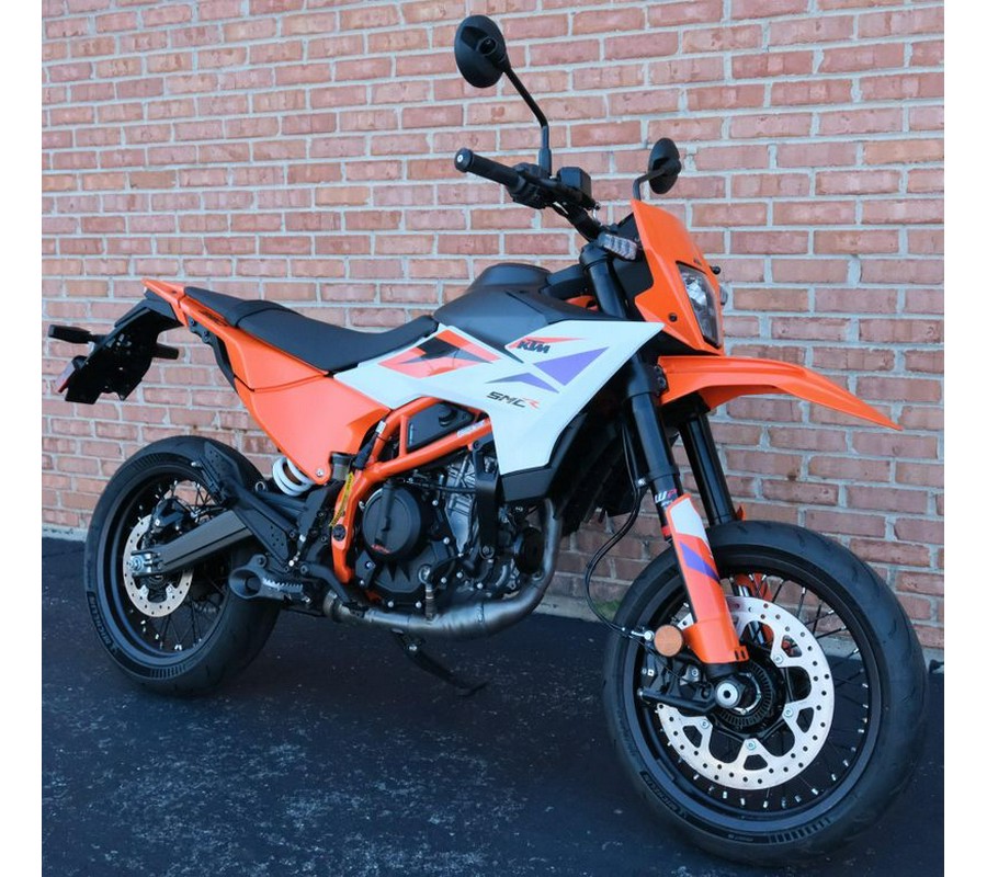 New 2025 KTM 390 SMC-R