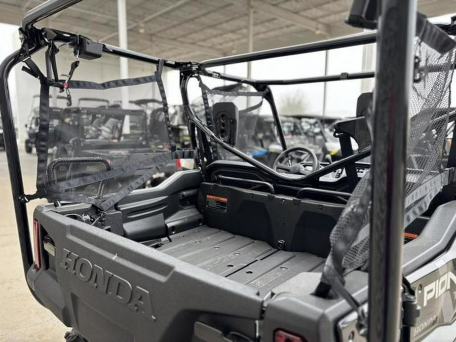 2025 Honda® Pioneer 1000-5 Deluxe