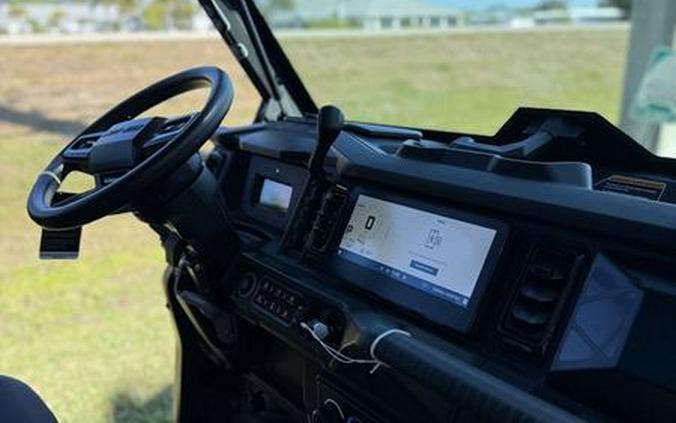 2026 Can-Am® Defender Limited HD11