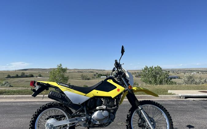 2015 Suzuki DR200S