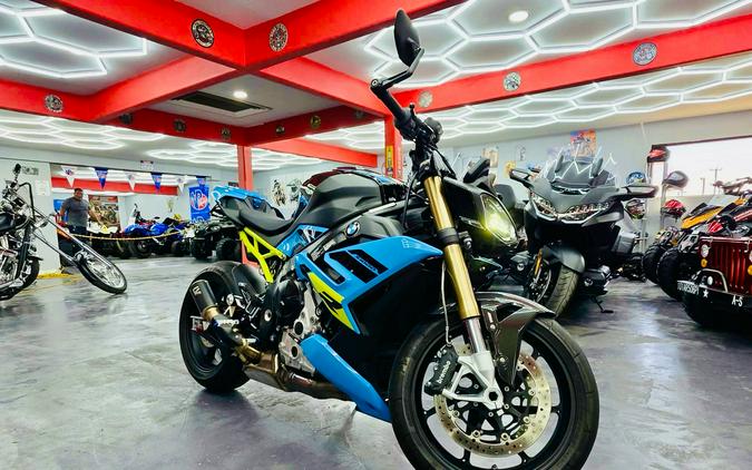 2025 BMW S 1000 R