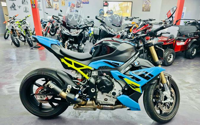 2025 BMW S 1000 R