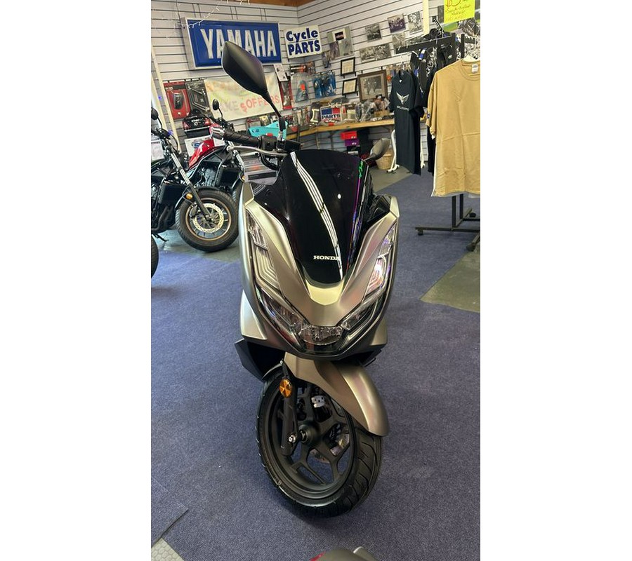 2024 Honda® PCX