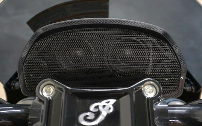 2025 Indian Motorcycle® Sport Chief RT Black Smoke