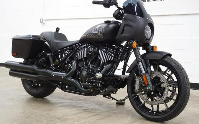 2025 Indian Motorcycle® Sport Chief RT Black Smoke