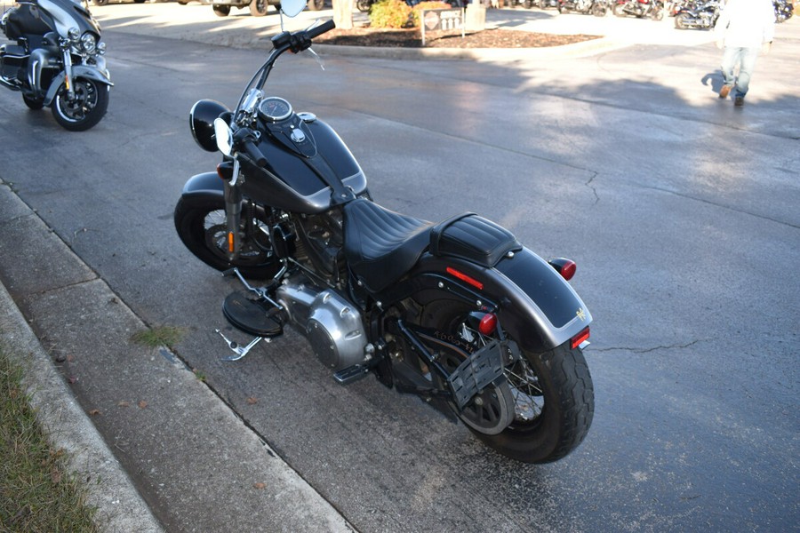 2016 Harley-Davidson® Softail Slim® – Stripped-Down Style