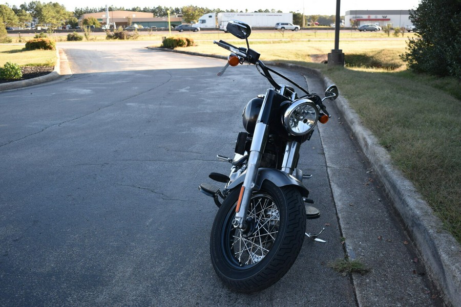 2016 Harley-Davidson® Softail Slim® – Stripped-Down Style