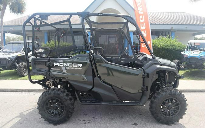 2025 Honda Pioneer 1000-5 Deluxe
