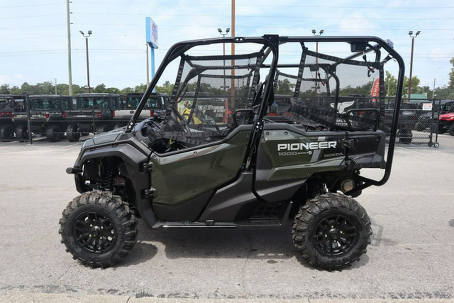 2025 Honda Pioneer 1000-5 Deluxe