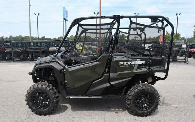 2025 Honda Pioneer 1000-5 Deluxe