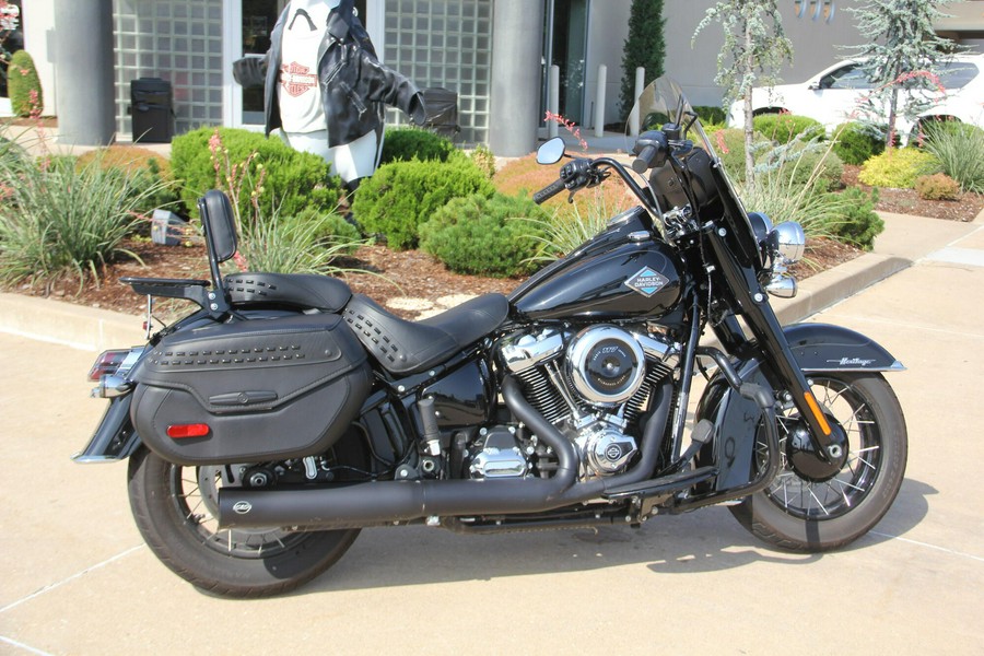 2025 Harley-Davidson FLHC Heritage Classic