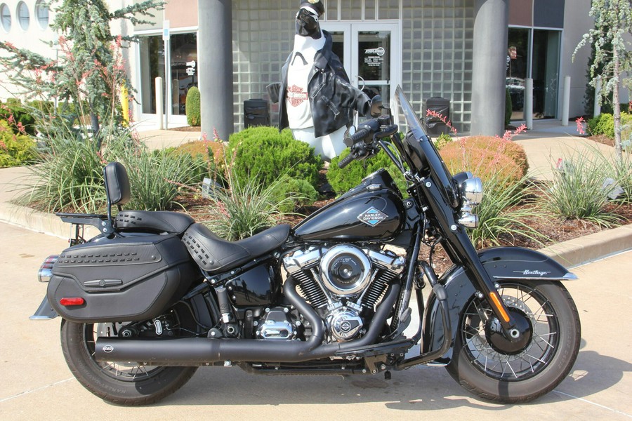 2025 Harley-Davidson FLHC Heritage Classic