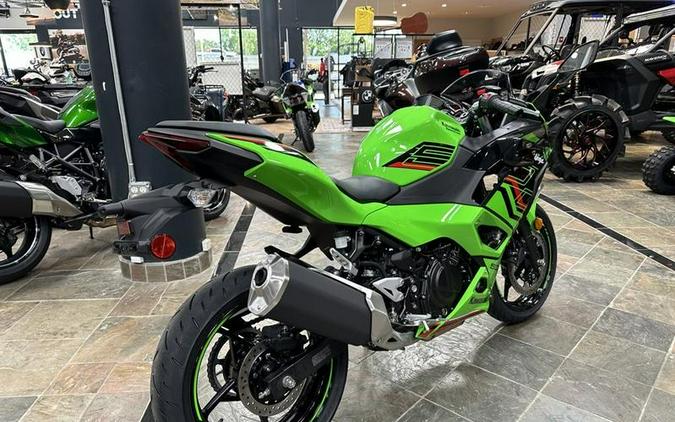 2024 Kawasaki Ninja® 500 KRT Edition