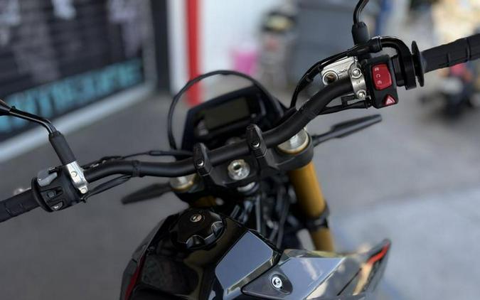 2025 Suzuki DR-Z4SM5