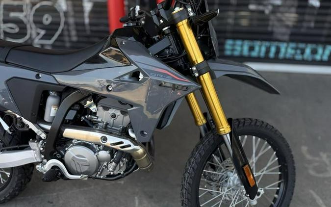 2025 Suzuki DR-Z4SM5