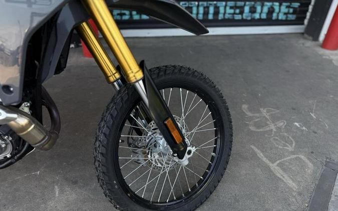 2025 Suzuki DR-Z4SM5