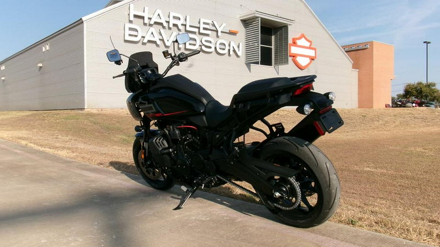 2025 Harley-Davidson® RA1250ST - Pan America® 1250 ST