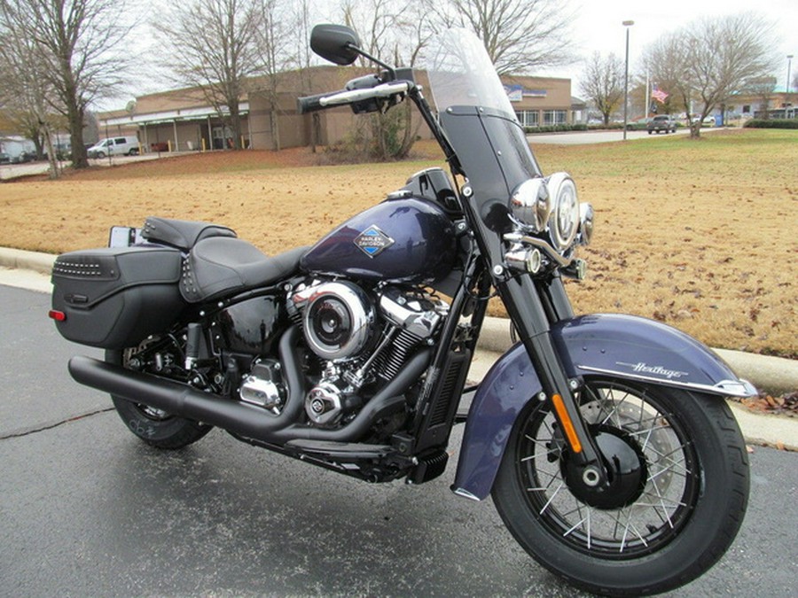 2026 Harley-Davidson Softail FLHC - Heritage Classic