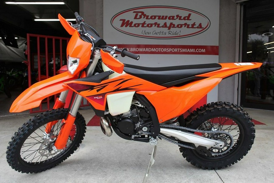 2026 KTM XC 300 W