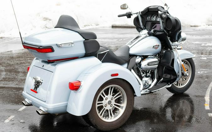 2023 Harley-Davidson Tri Glide Ultra FLHTCUTG