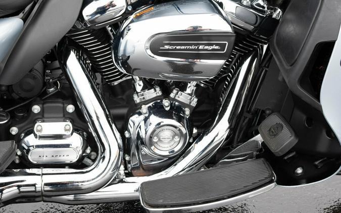 2023 Harley-Davidson Tri Glide Ultra FLHTCUTG
