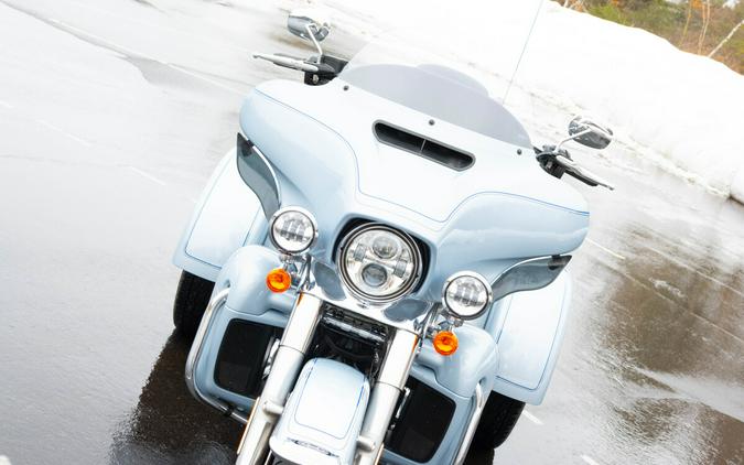 2023 Harley-Davidson Tri Glide Ultra FLHTCUTG