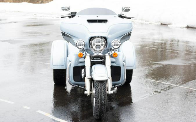 2023 Harley-Davidson Tri Glide Ultra FLHTCUTG