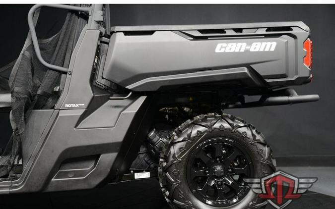 2026 Can-Am Defender DPS HD9 Stealth Black