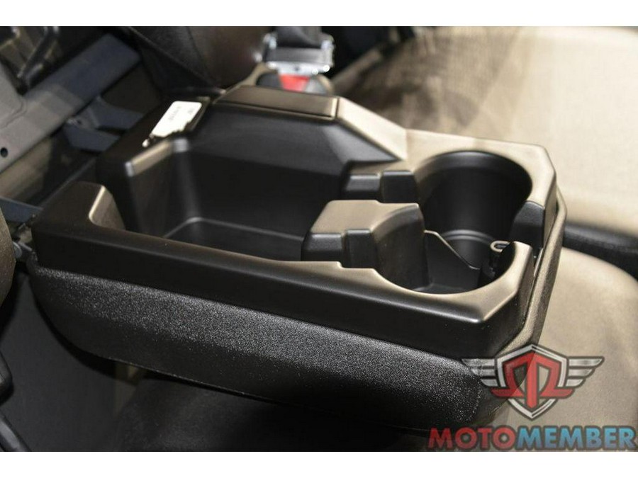 2026 Can-Am Defender DPS HD9 Stealth Black
