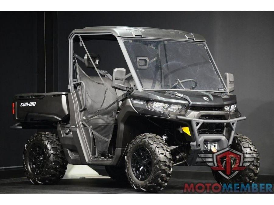 2026 Can-Am Defender DPS HD9 Stealth Black