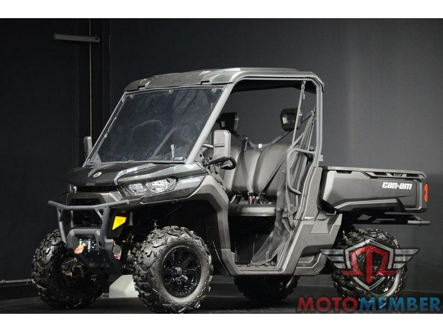 2026 Can-Am Defender DPS HD9 Stealth Black