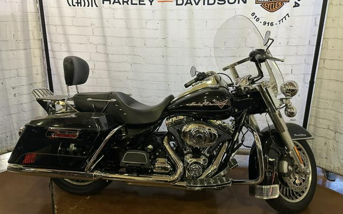 2009 Harley-Davidson Road King® FLHR Vivid Black