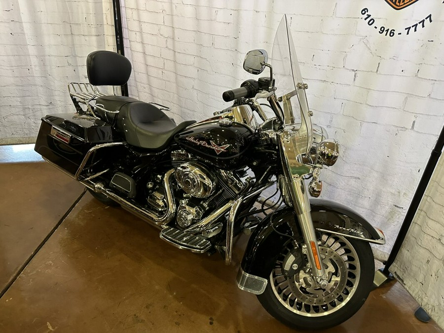 2009 Harley-Davidson Road King® FLHR Vivid Black