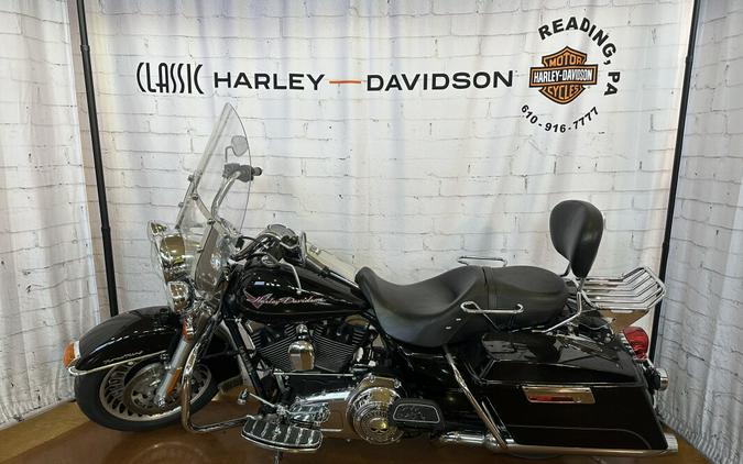 2009 Harley-Davidson Road King® FLHR Vivid Black