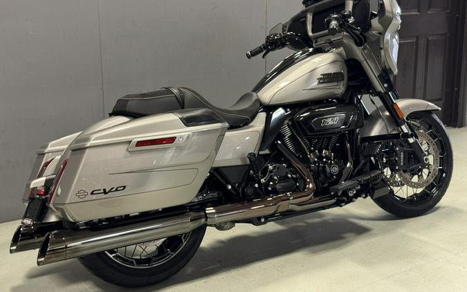 FLHXSE 2023 CVO™ Street Glide®