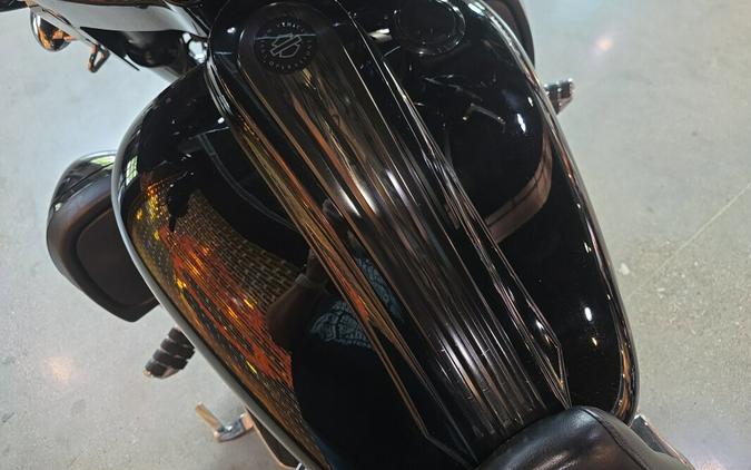 2017 Harley-Davidson® CVO™ Street Glide® FLHXSE