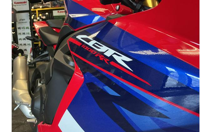 2023 CBR1000RR - Honda