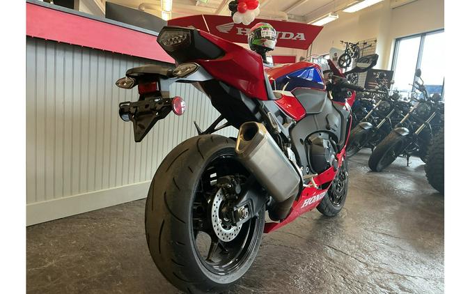 2023 CBR1000RR - Honda