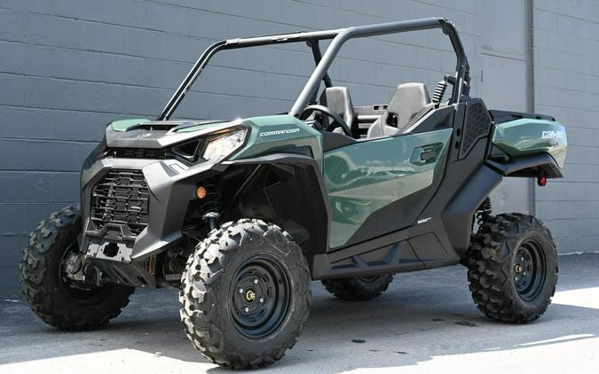 2023 Can-Am® Commander DPS 700