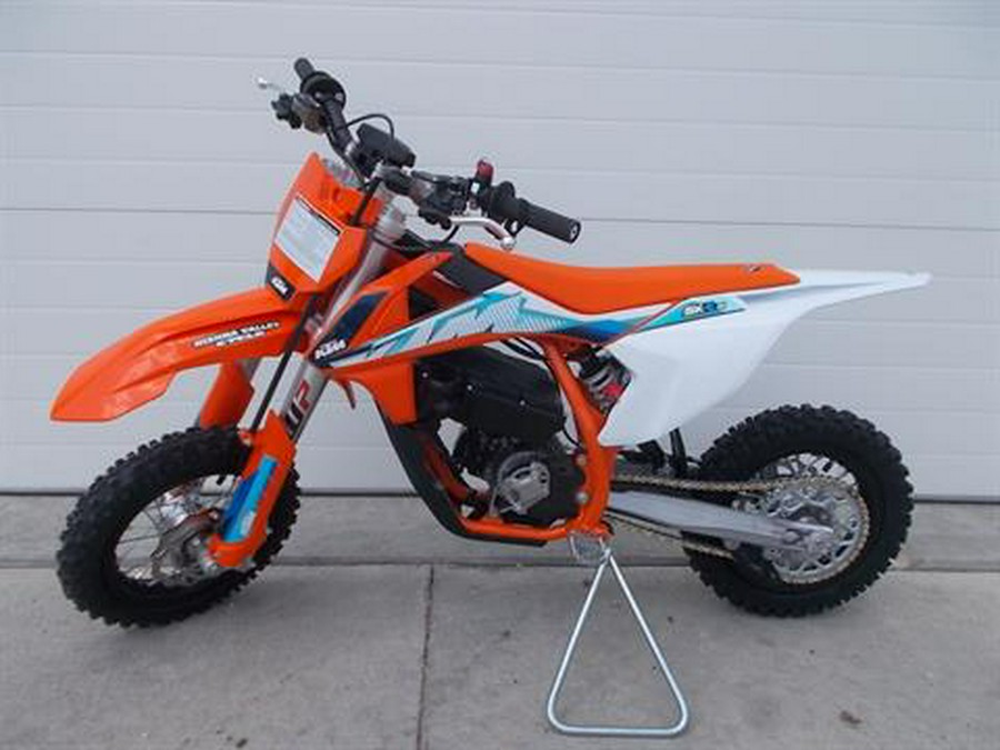 2024 KTM SX-E 3