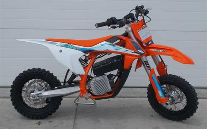 2024 KTM SX-E 3