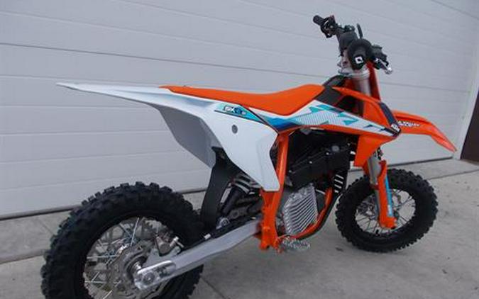 2024 KTM SX-E 3