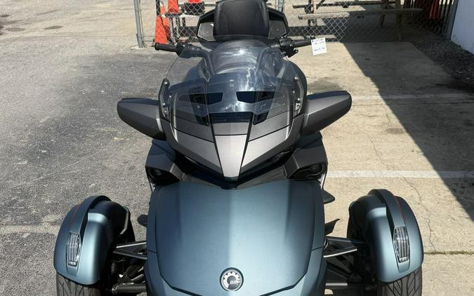 2026 Can-Am® Spyder F3 Limited Dark